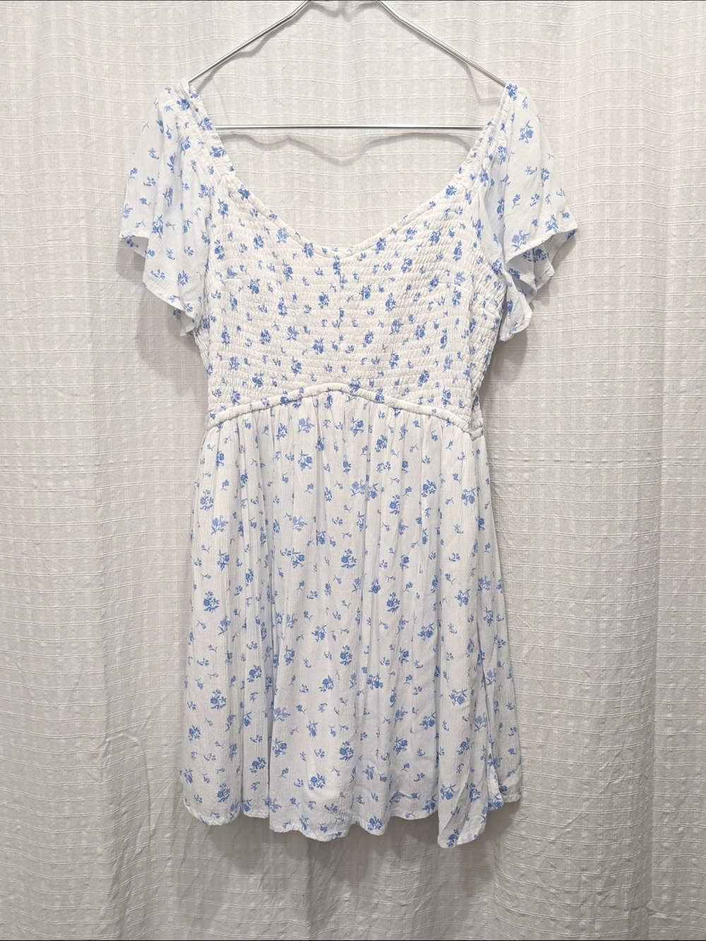 Hollister White Mini Romper Dress with Light Blue Floral Print Pockets XL